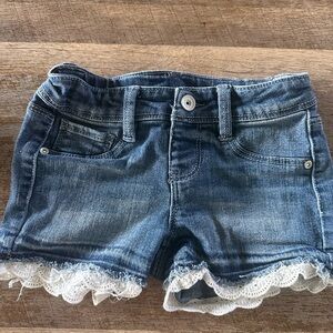 3 pairs of shorts! $20! Members Mark denim shorts. Size 4/5. Little girls.